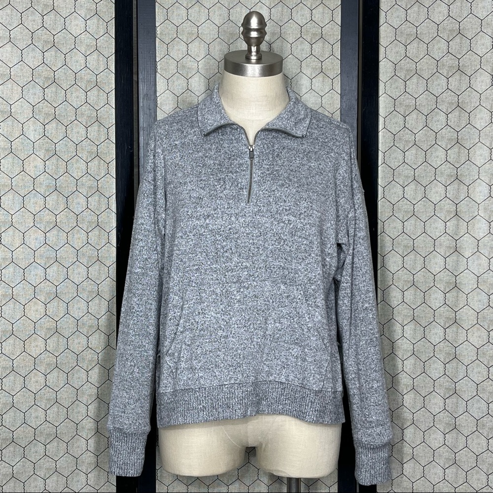 American Eagle Outfitters 1/4 Zip Pullover Sweater